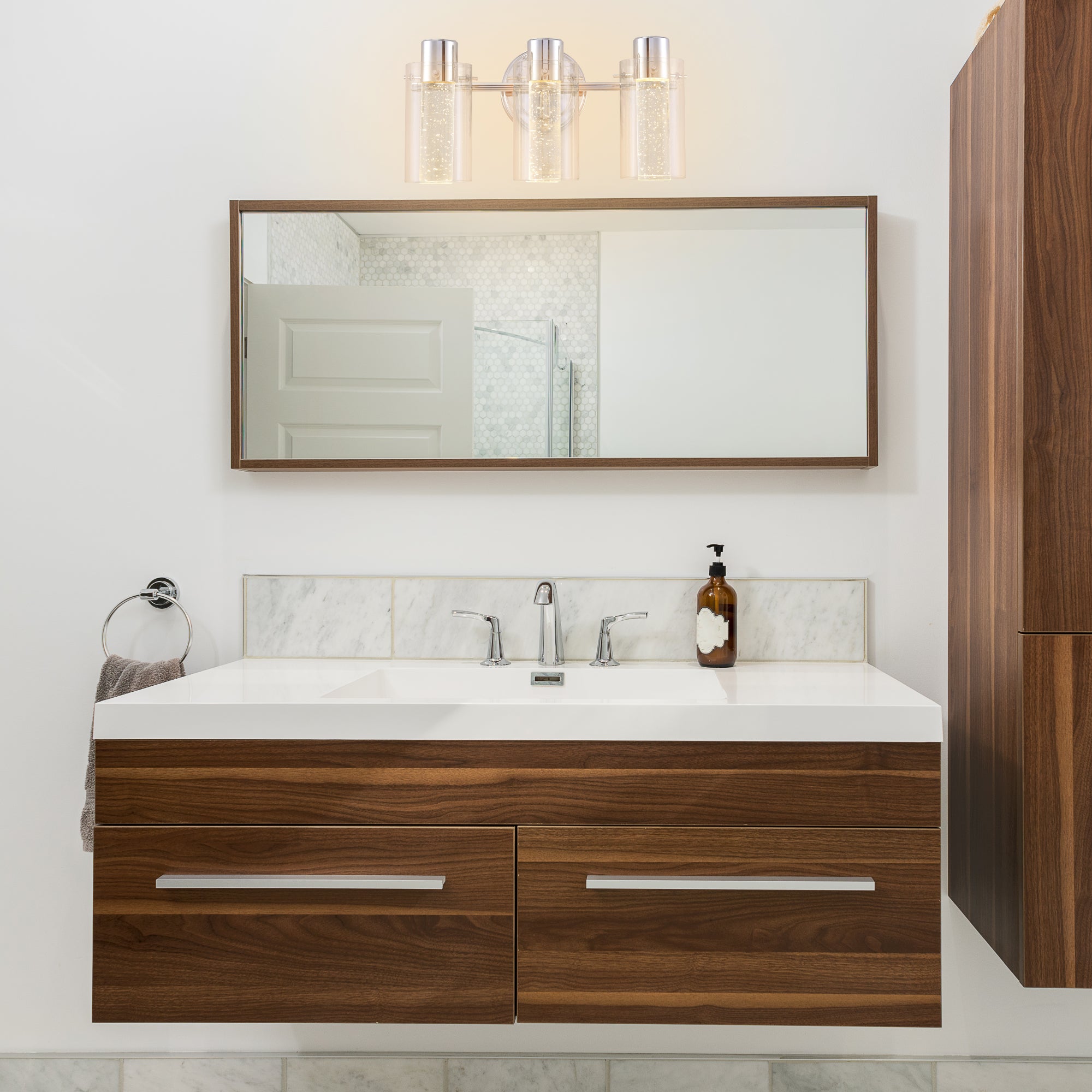 ULTRALUX® 120VAC 15" Bubble Glass LED Vanity Light 3-Lamp
