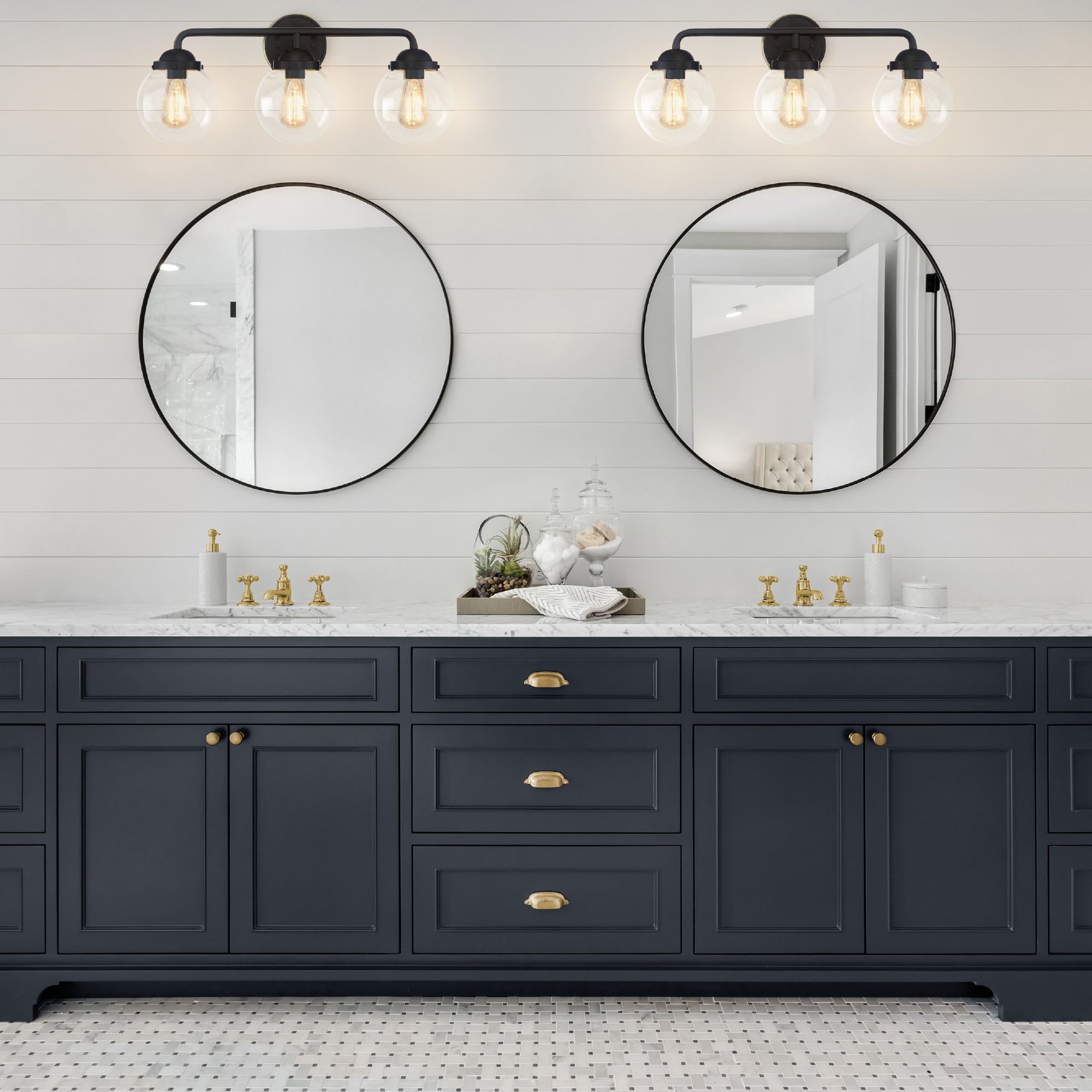 ULTRALUX® 120VAC Transitional Vanity 3-Light