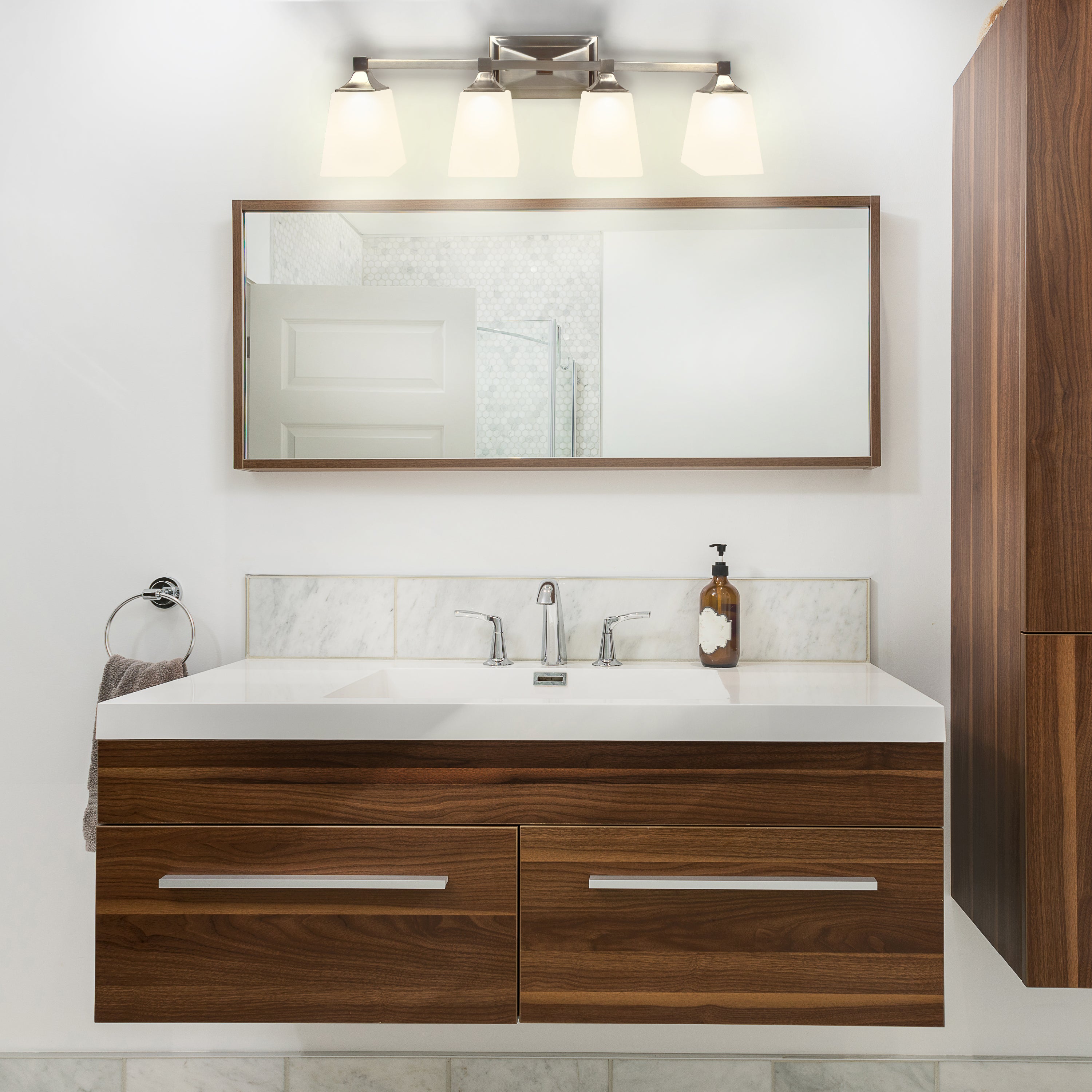 ULTRALUX® 27" Traditional LED Vanity Light 4-Lamp