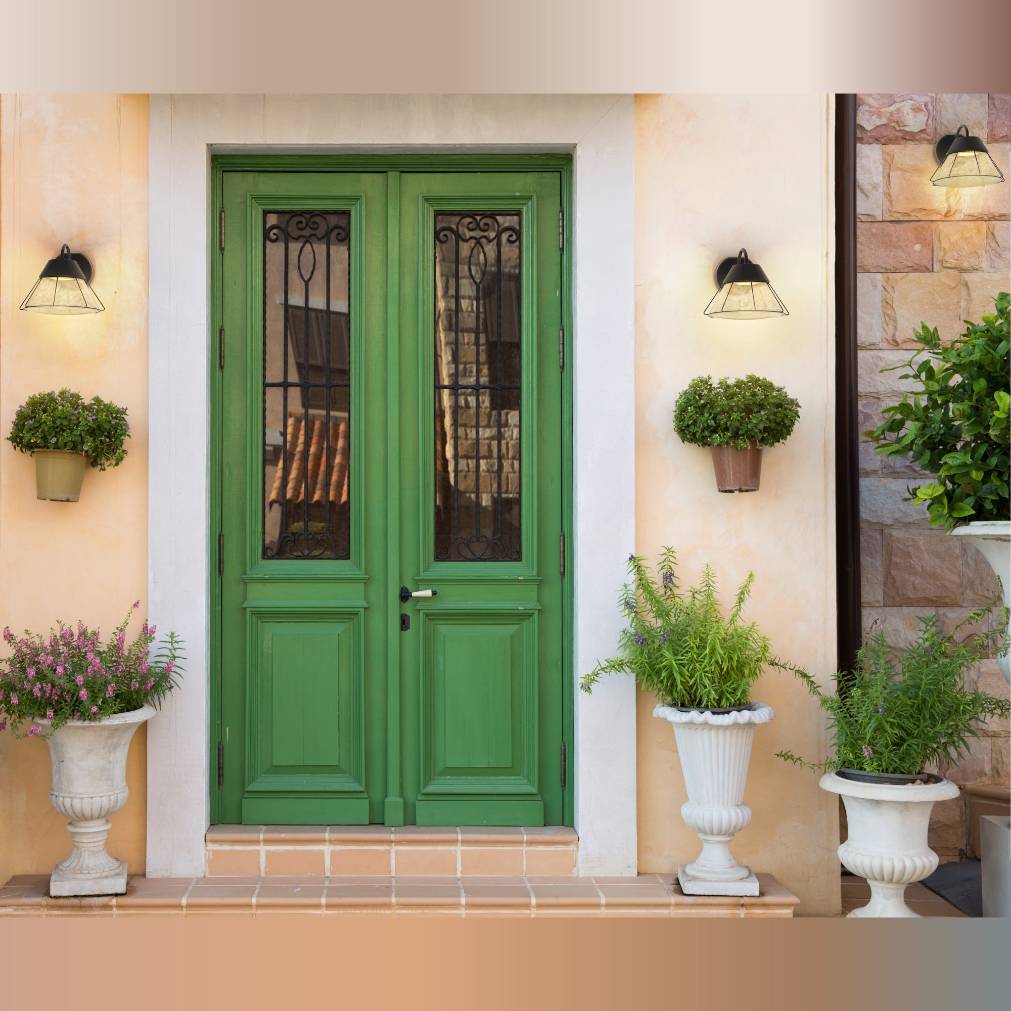 ULTRALUX® Lakestone LED Outdoor Wall Sconce