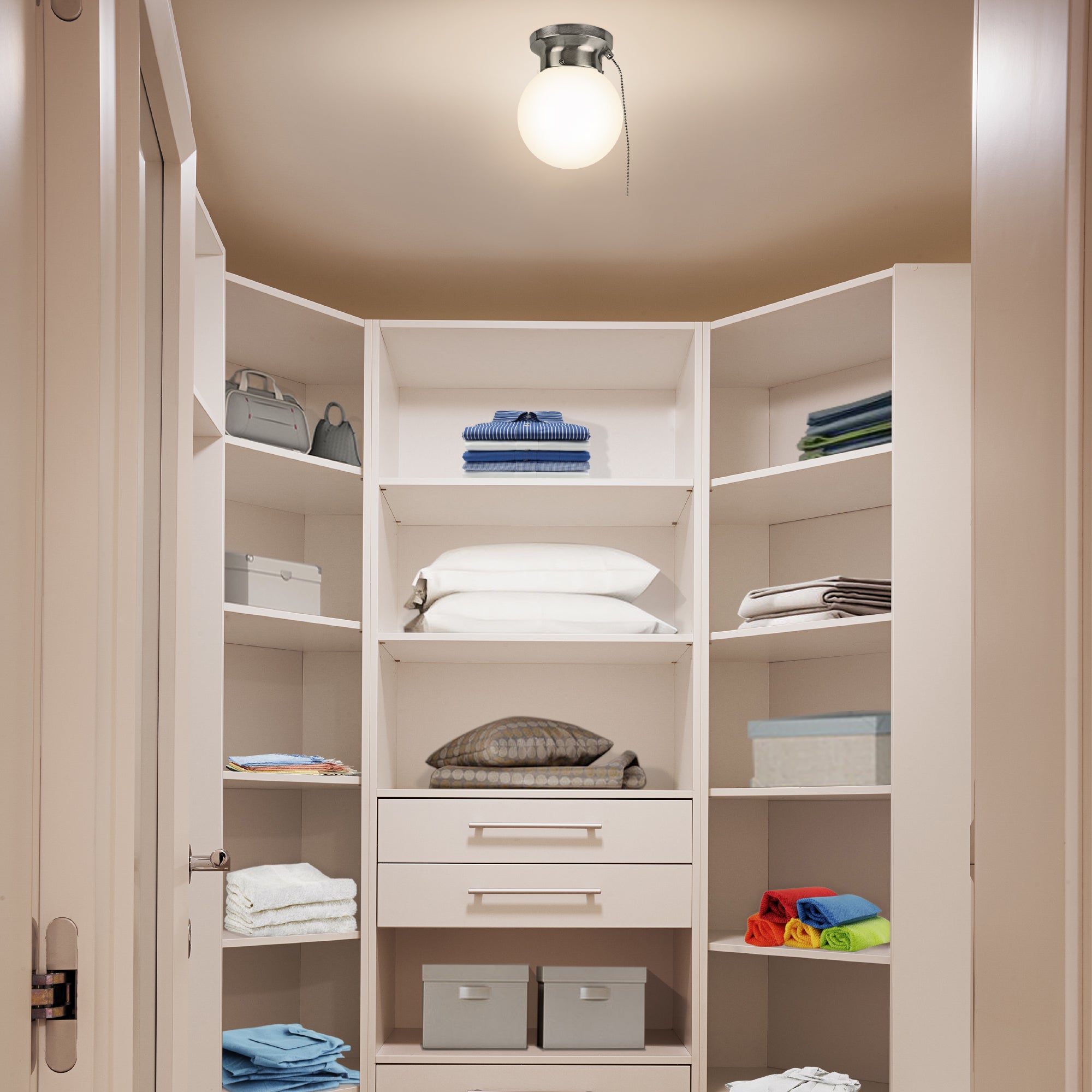 led light with pull chain being used in a closet